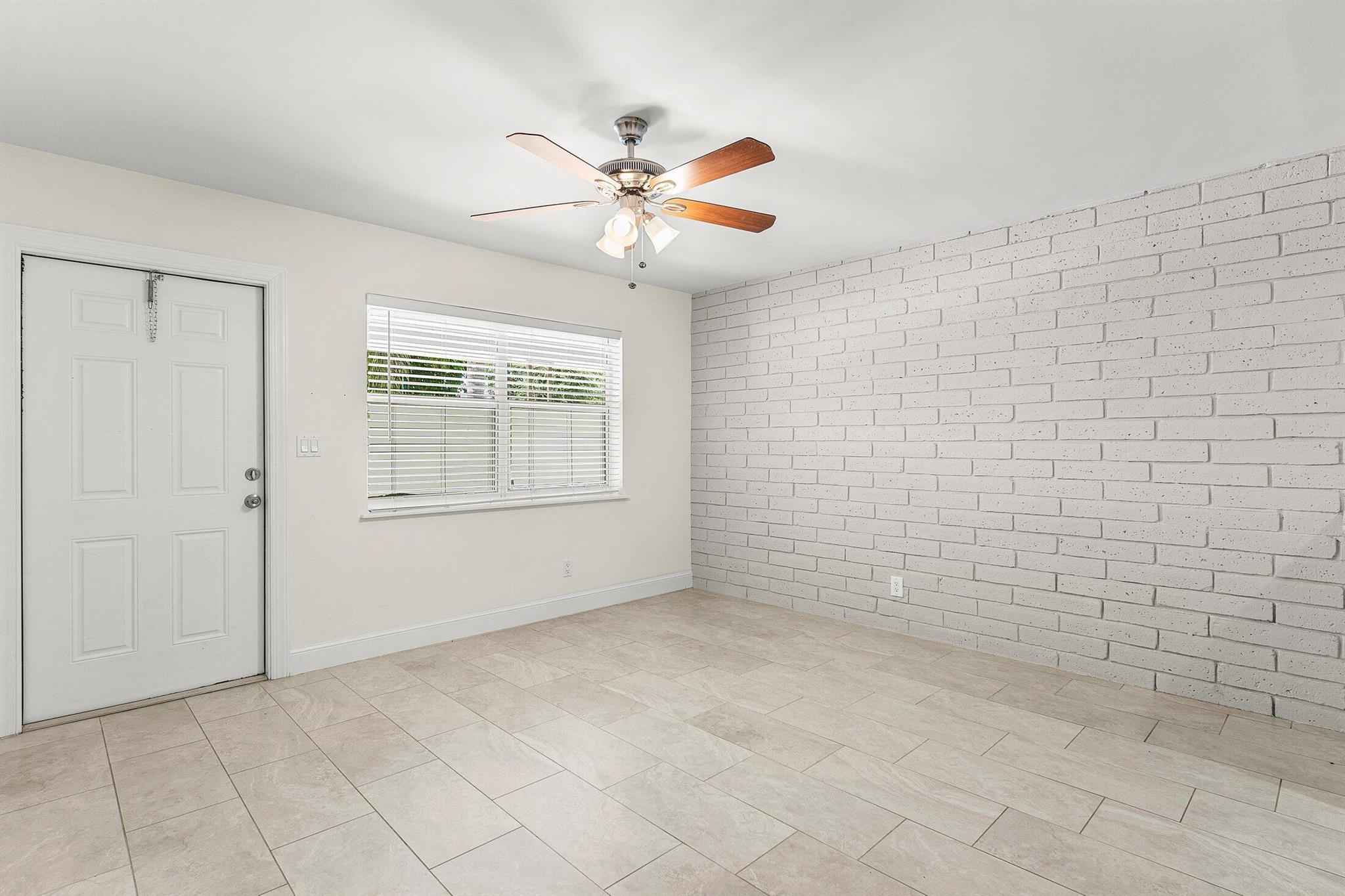 DELL PARK - Residential Lease