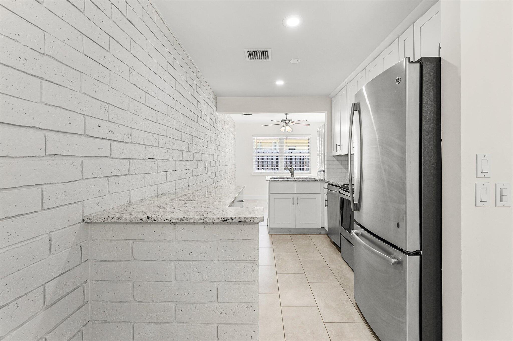 DELL PARK - Residential Lease