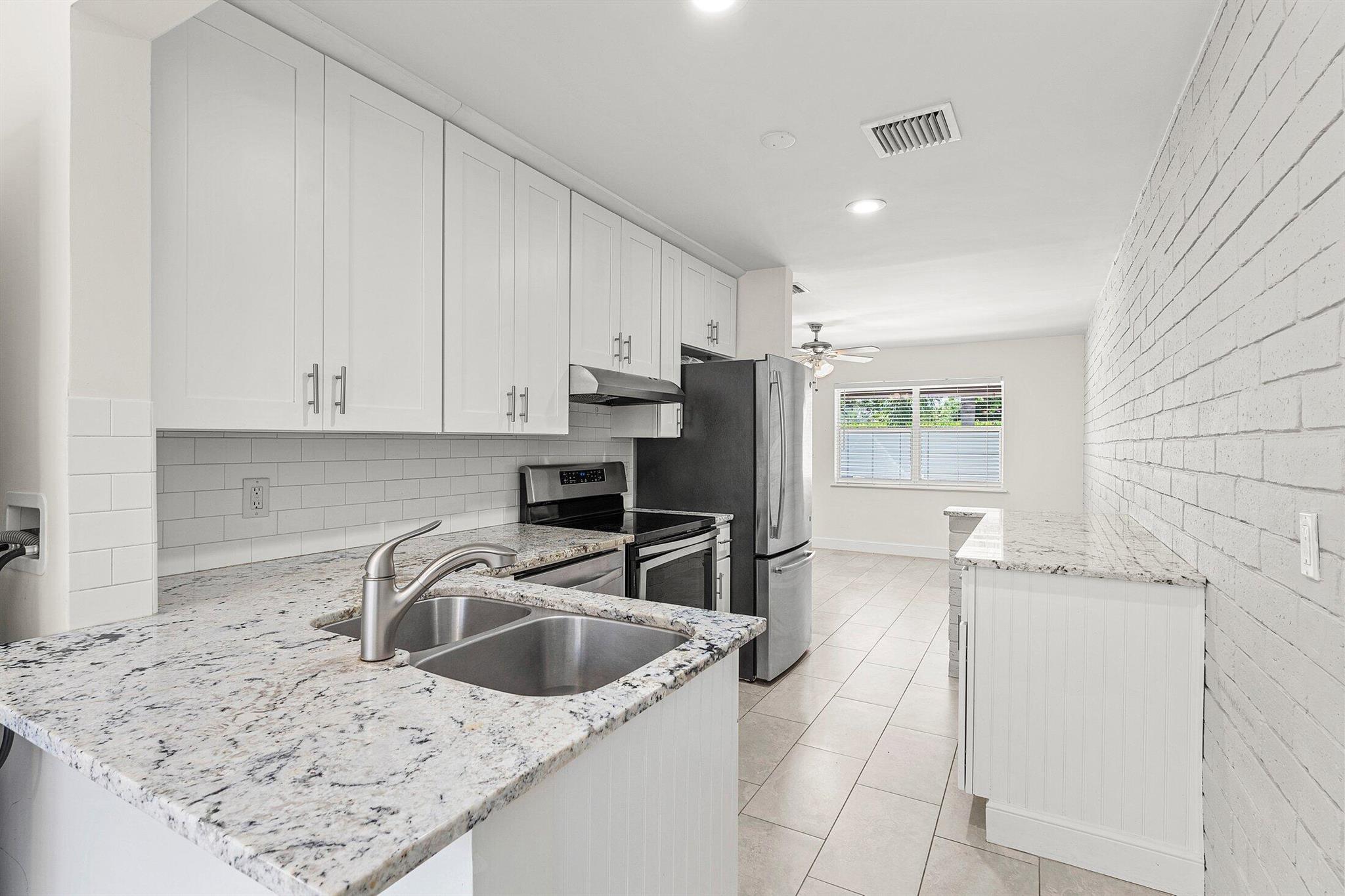 DELL PARK - Residential Lease