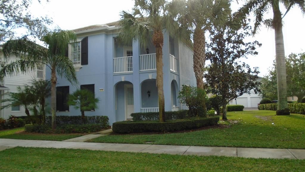 Photo of 2705 E Community Drive, Jupiter, FL 33458 (MLS # R10716224)