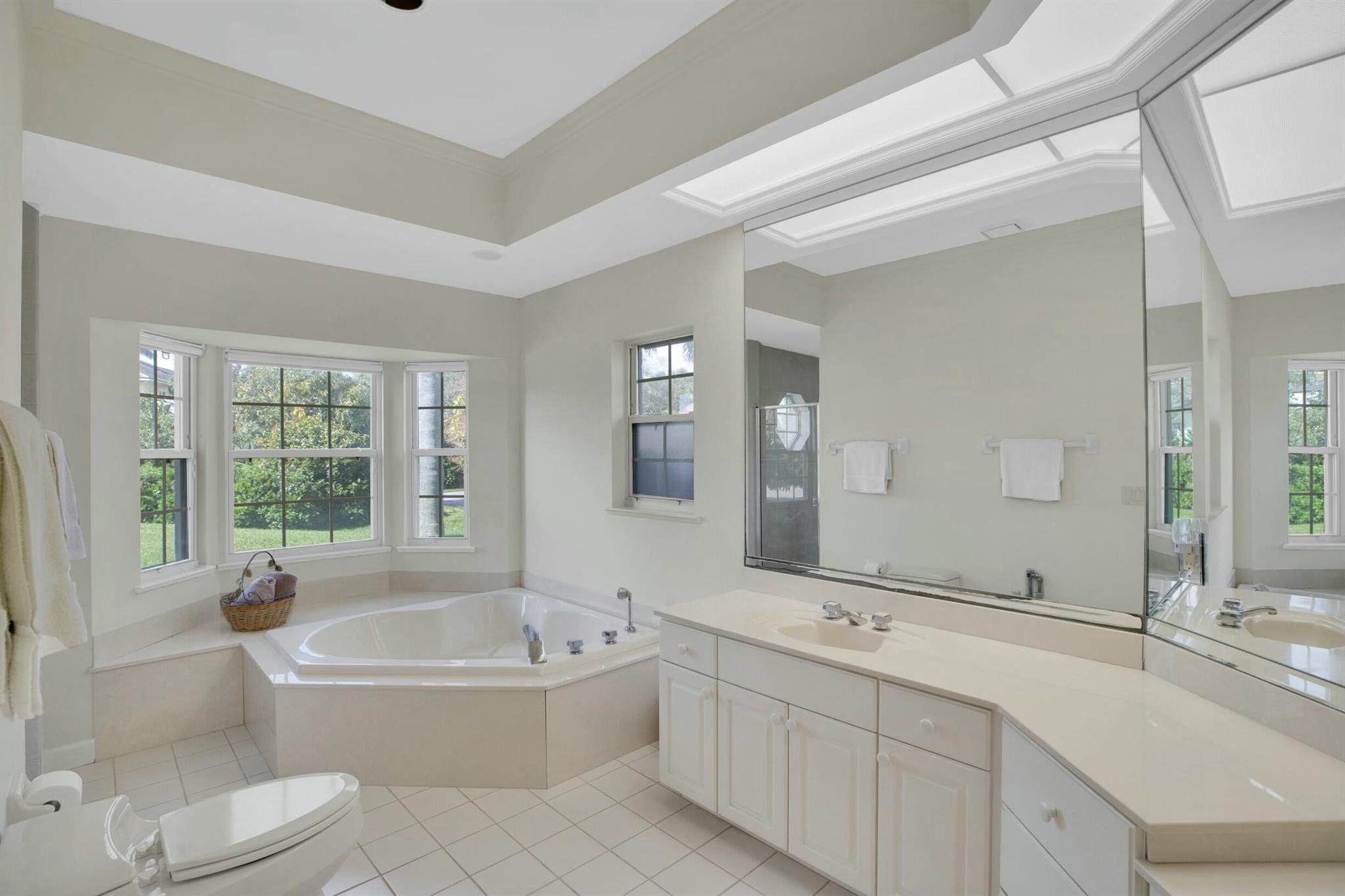 THE MOORINGS UNIT 2 - Residential