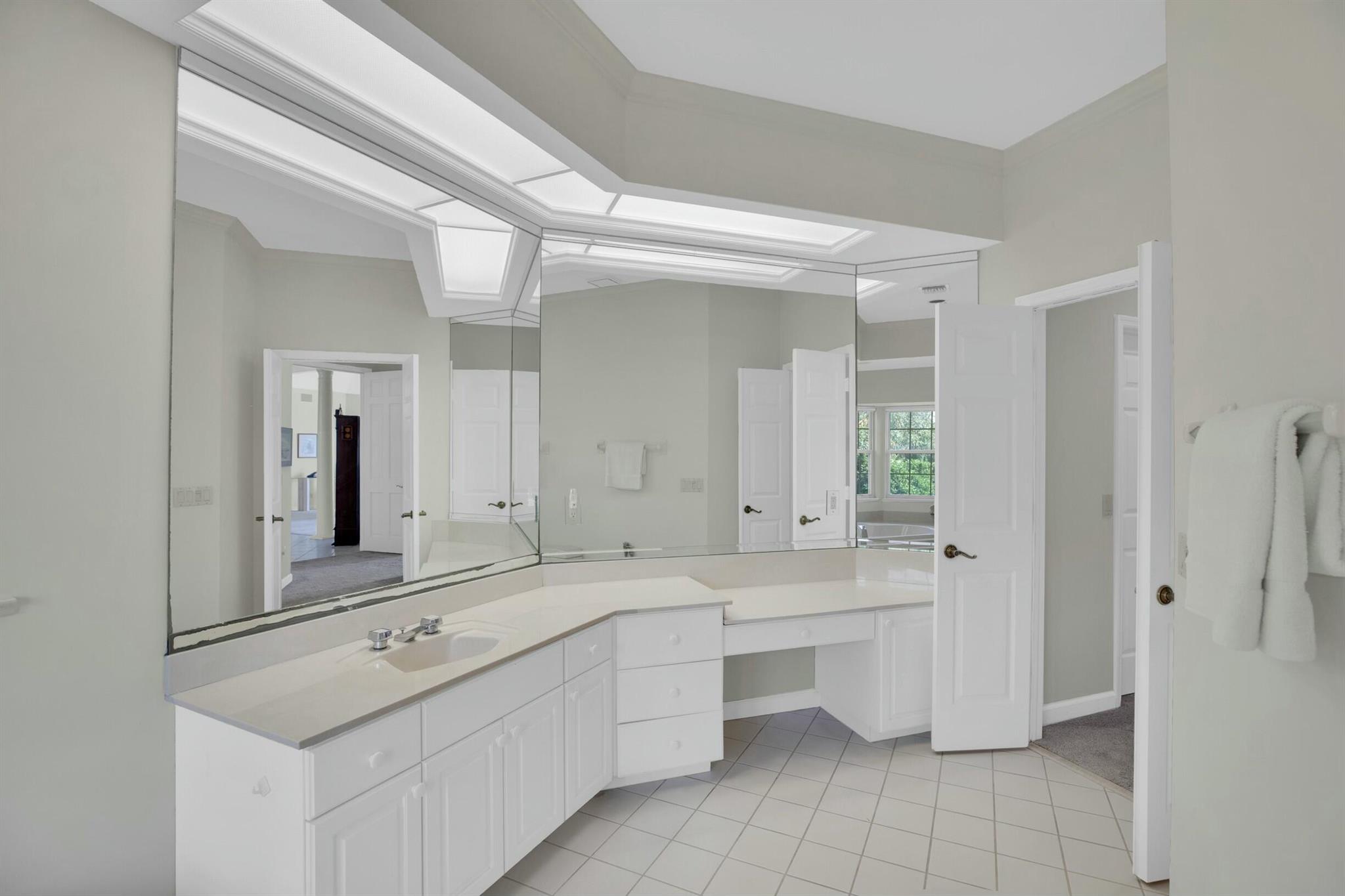 THE MOORINGS UNIT 2 - Residential