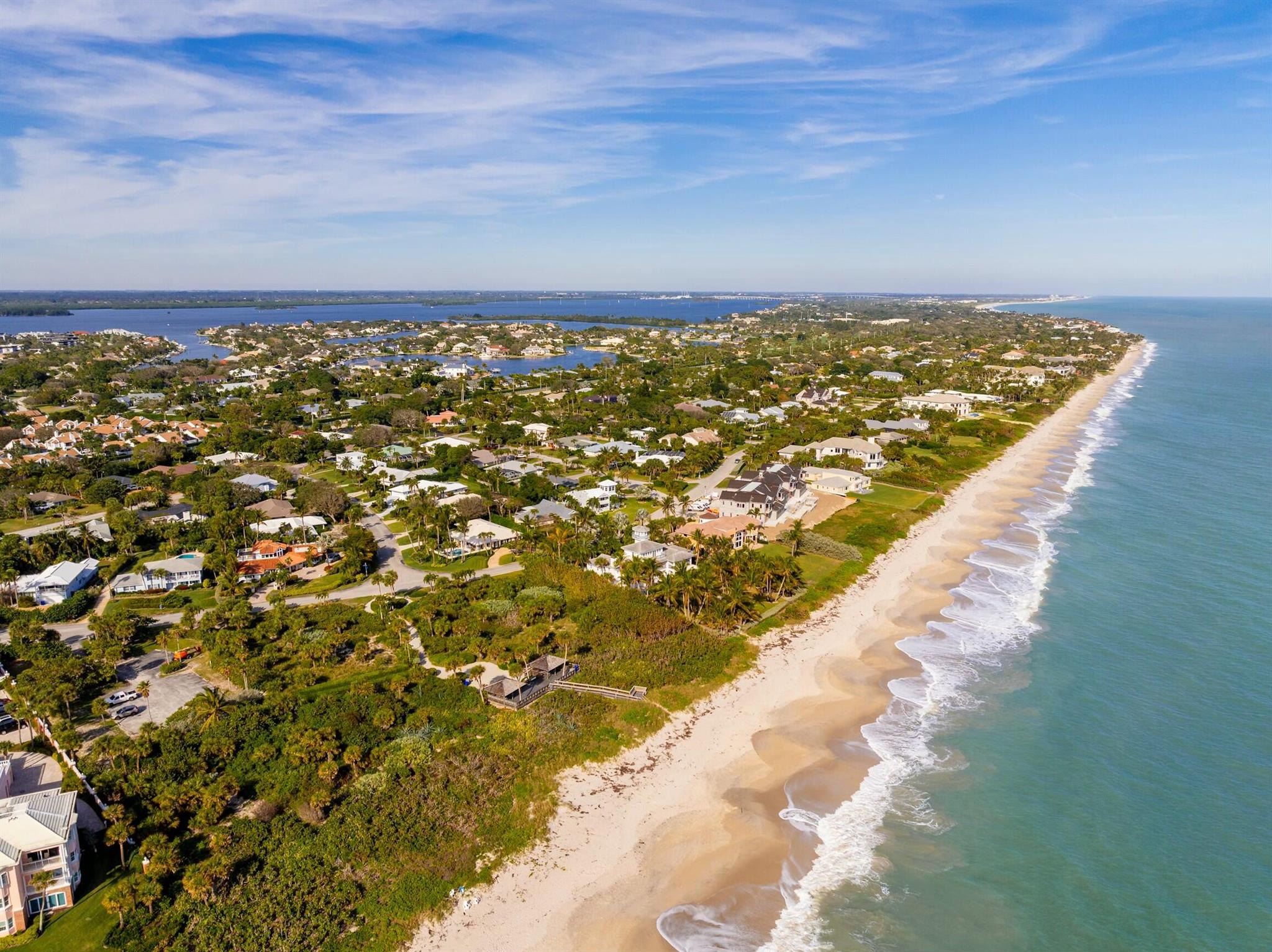 THE MOORINGS UNIT 2 - Residential