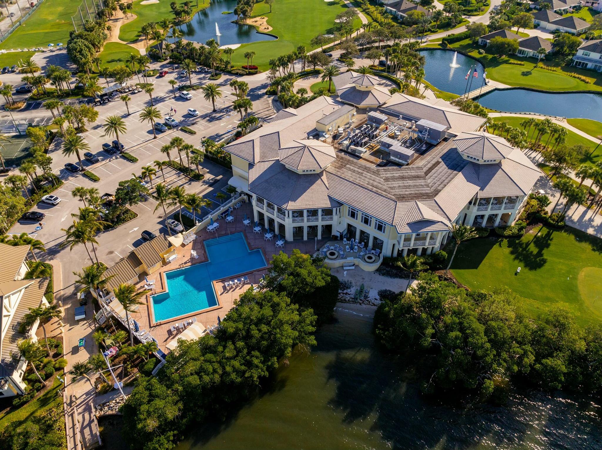 THE MOORINGS UNIT 2 - Residential