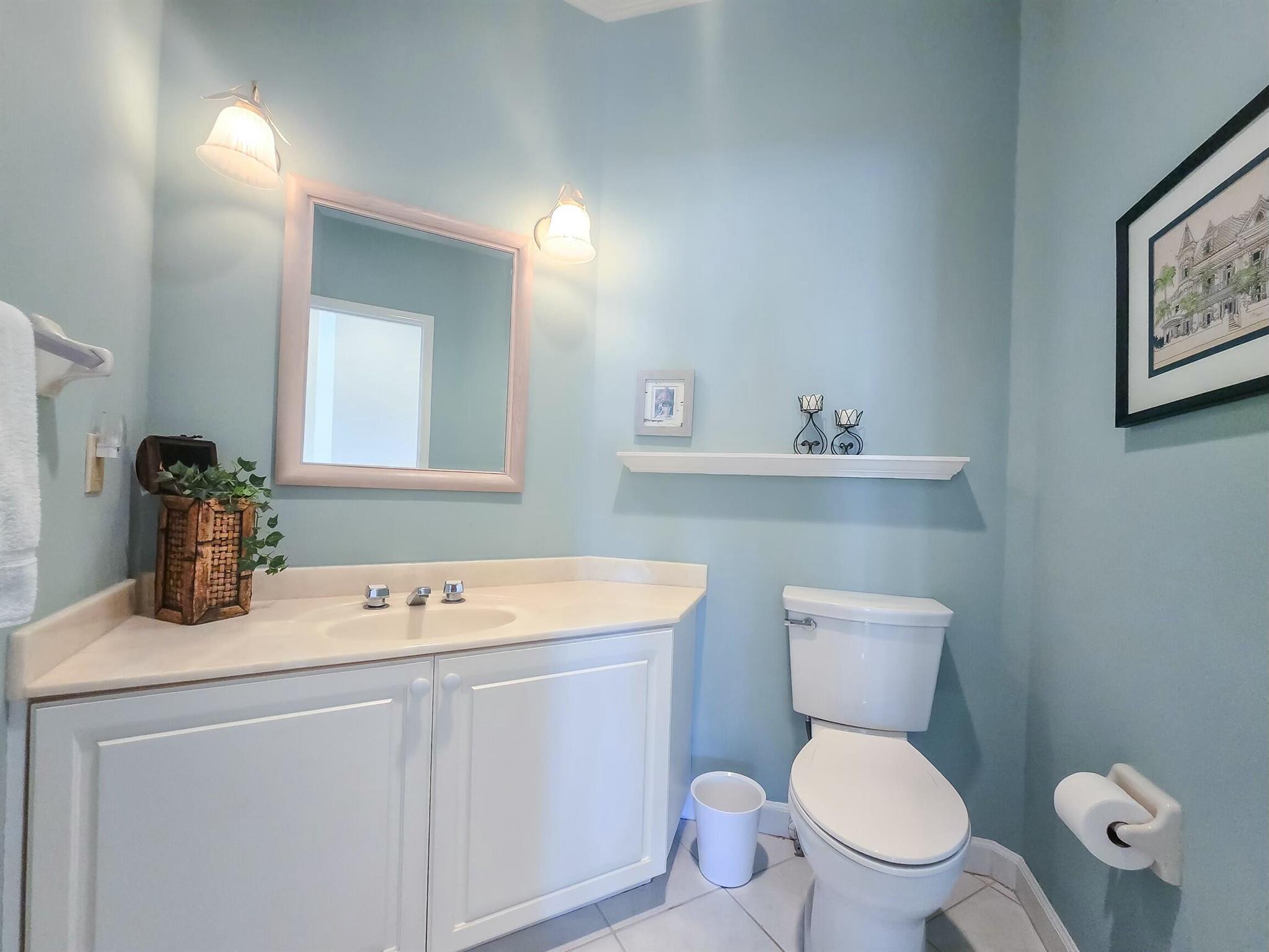 THE MOORINGS UNIT 2 - Residential