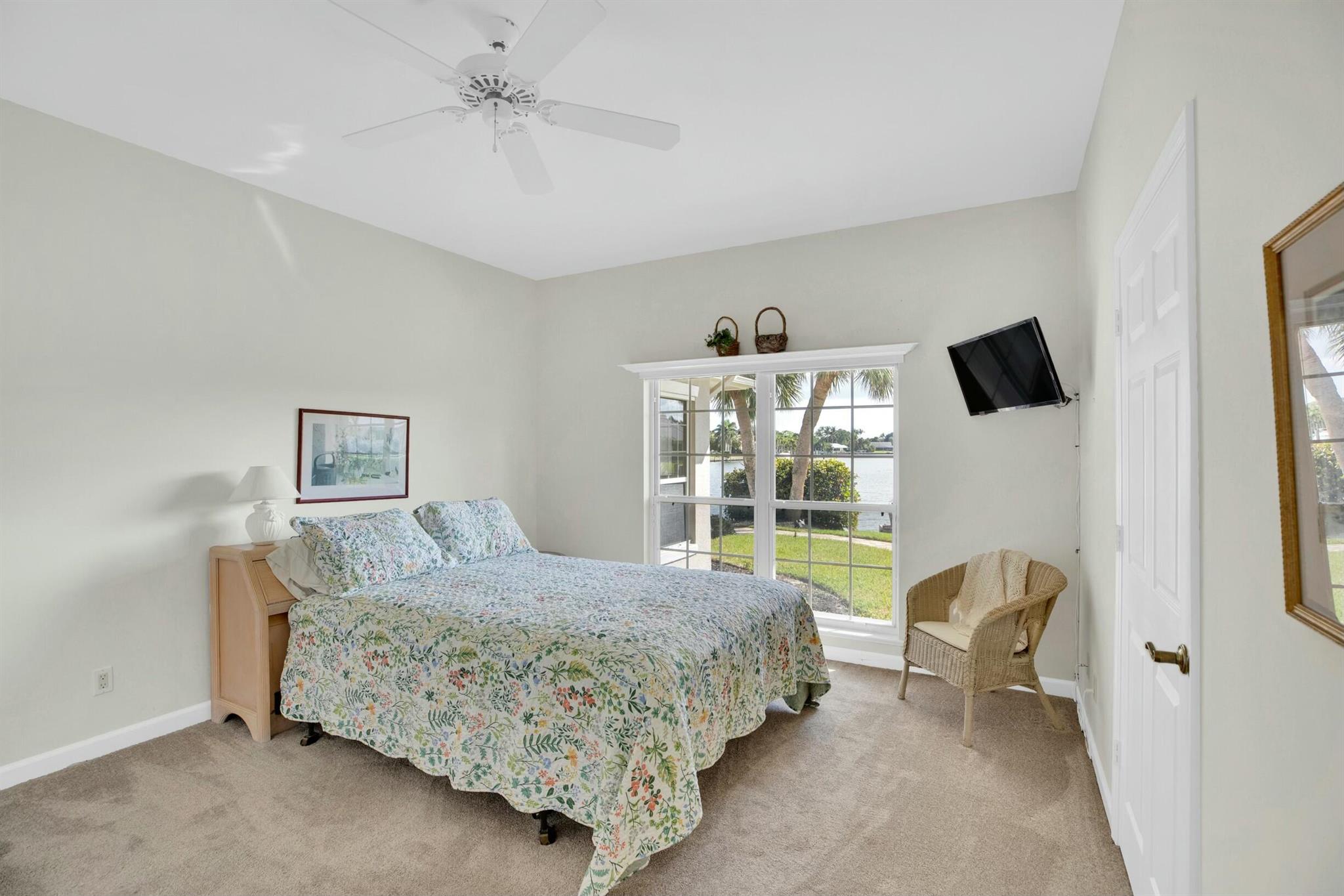 THE MOORINGS UNIT 2 - Residential