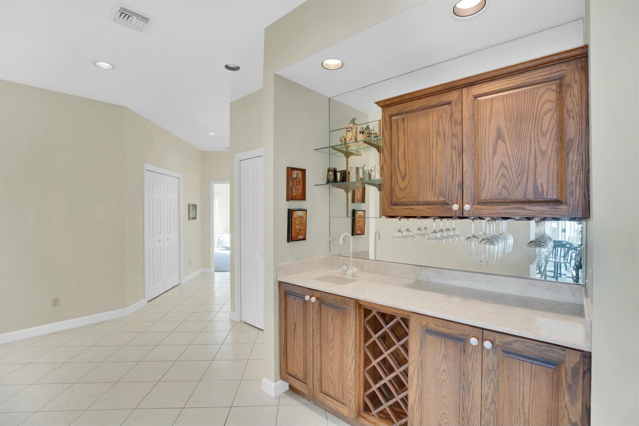 THE MOORINGS UNIT 2 - Residential