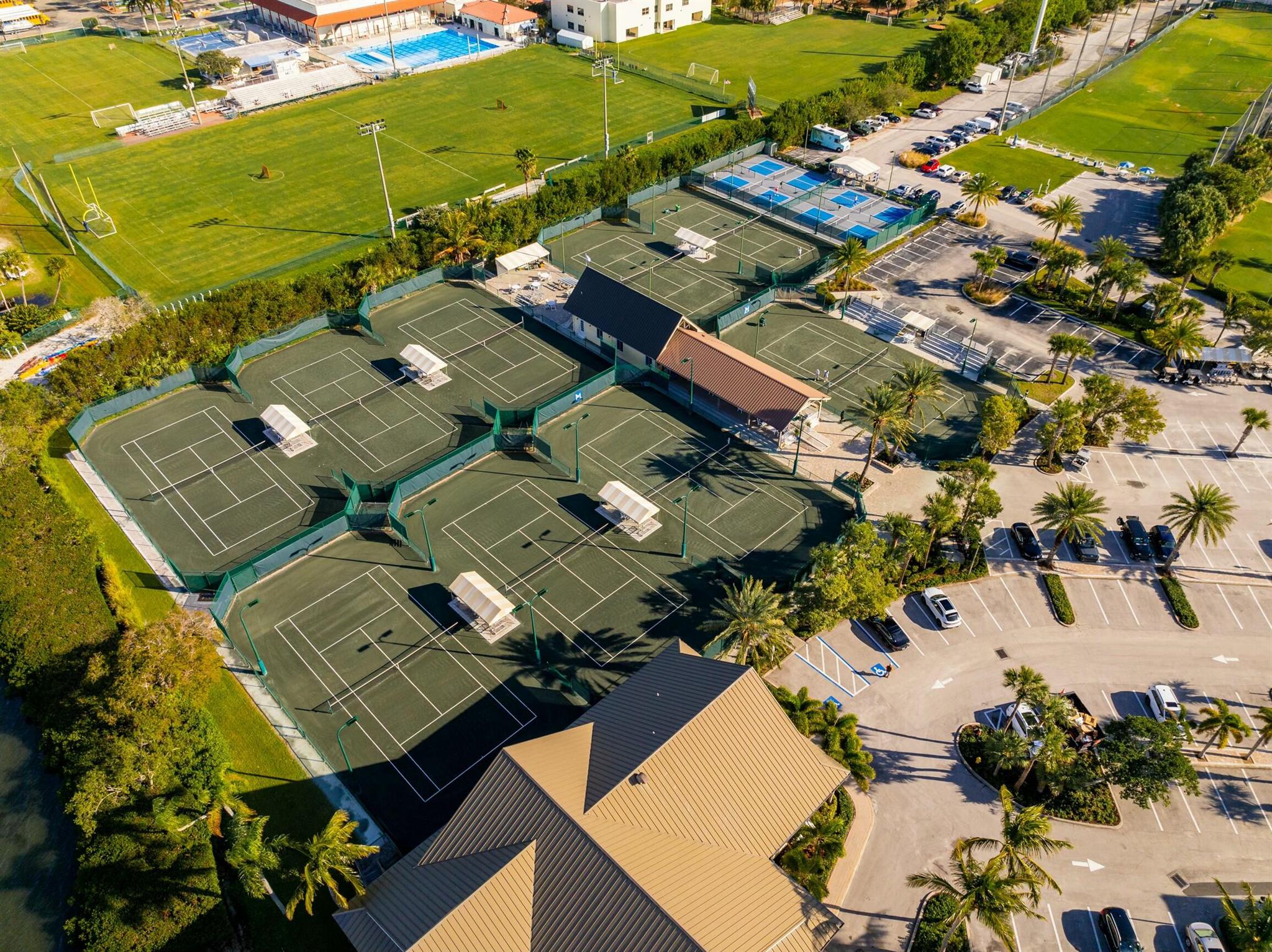 THE MOORINGS UNIT 2 - Residential