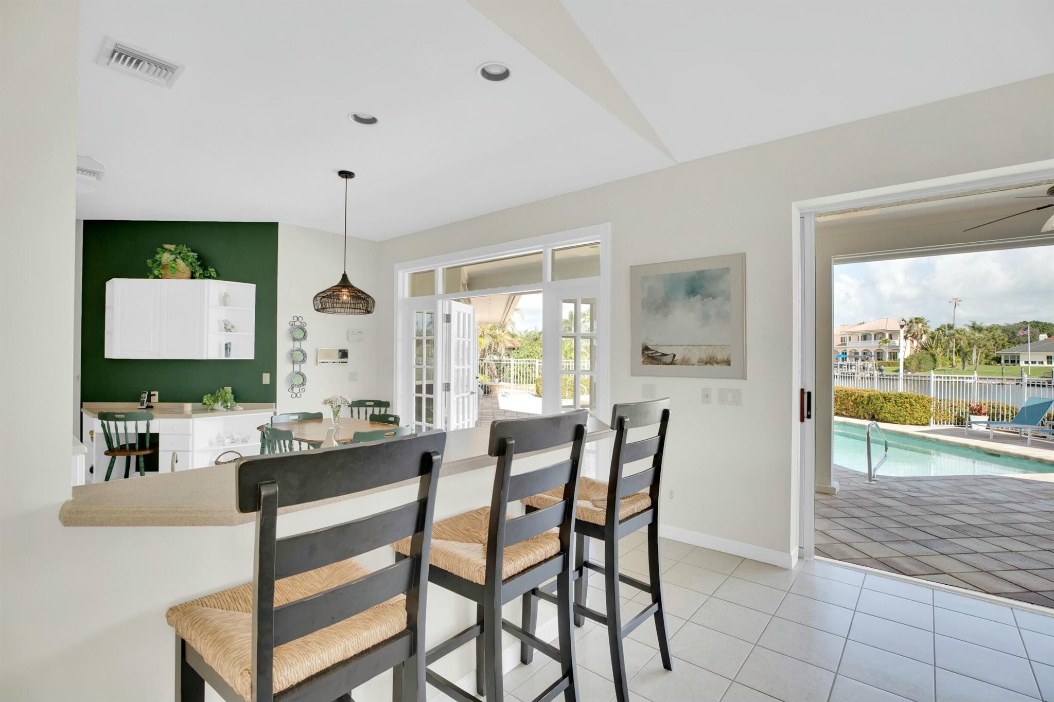 THE MOORINGS UNIT 2 - Residential