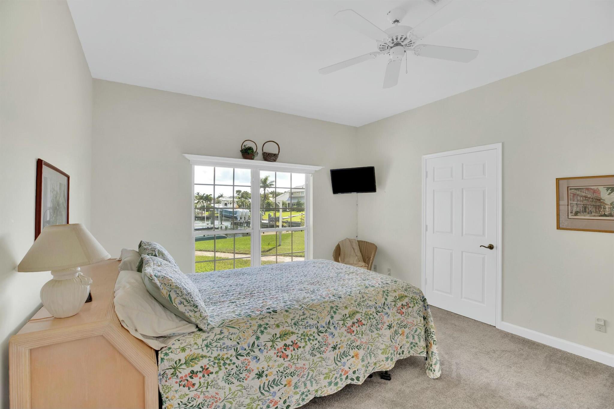 THE MOORINGS UNIT 2 - Residential