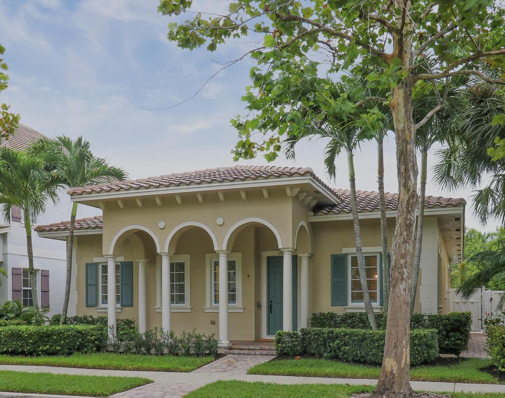 Photo of 110 Galway Lane, Jupiter, FL 33458 (MLS # R11013581)