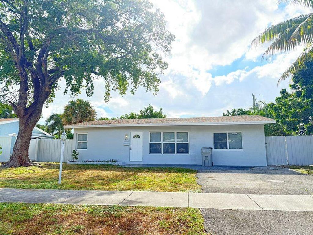 Photo of 930 NE 24th Street, Pompano Beach, FL 33064 (MLS # R11166076)