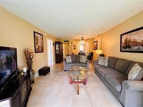 CYPRESS CHASE CONDO NO 6 - Residential Lease