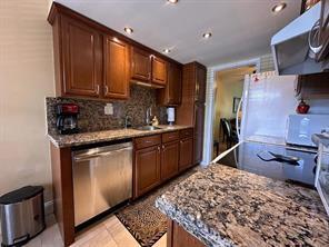 CYPRESS CHASE CONDO NO 6 - Residential Lease