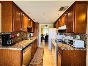 CYPRESS CHASE CONDO NO 6 - Residential Lease