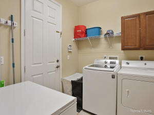 OAKBROOKE ESTS/GDNS PH 02 - Residential