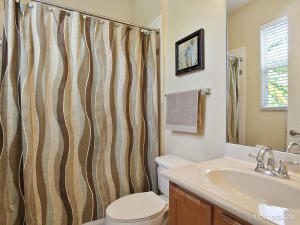 OAKBROOKE ESTS/GDNS PH 02 - Residential