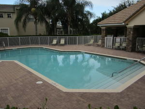 OAKBROOKE ESTS/GDNS PH 02 - Residential