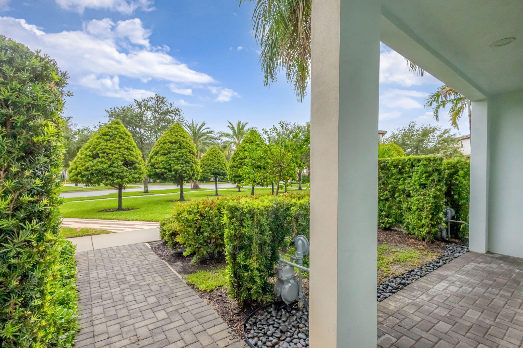 7089 Edison Place