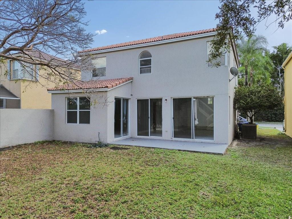 Towngate 156-11 B - Residential Lease