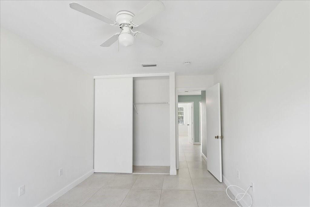 Towngate 156-11 B - Residential Lease