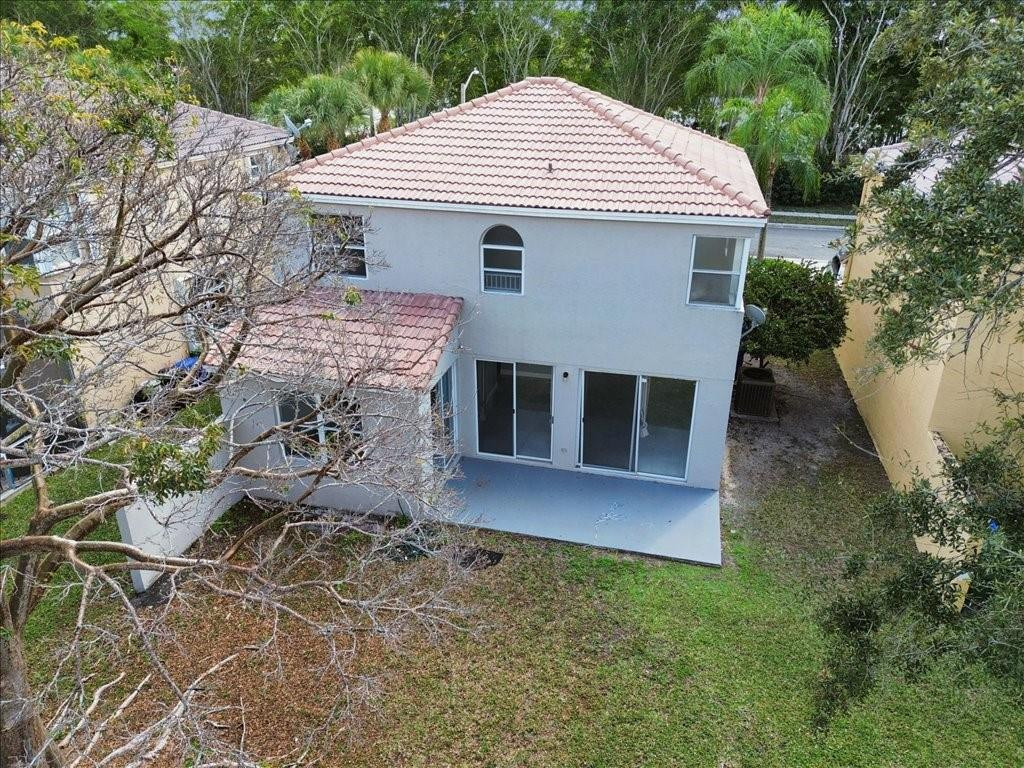 Towngate 156-11 B - Residential Lease