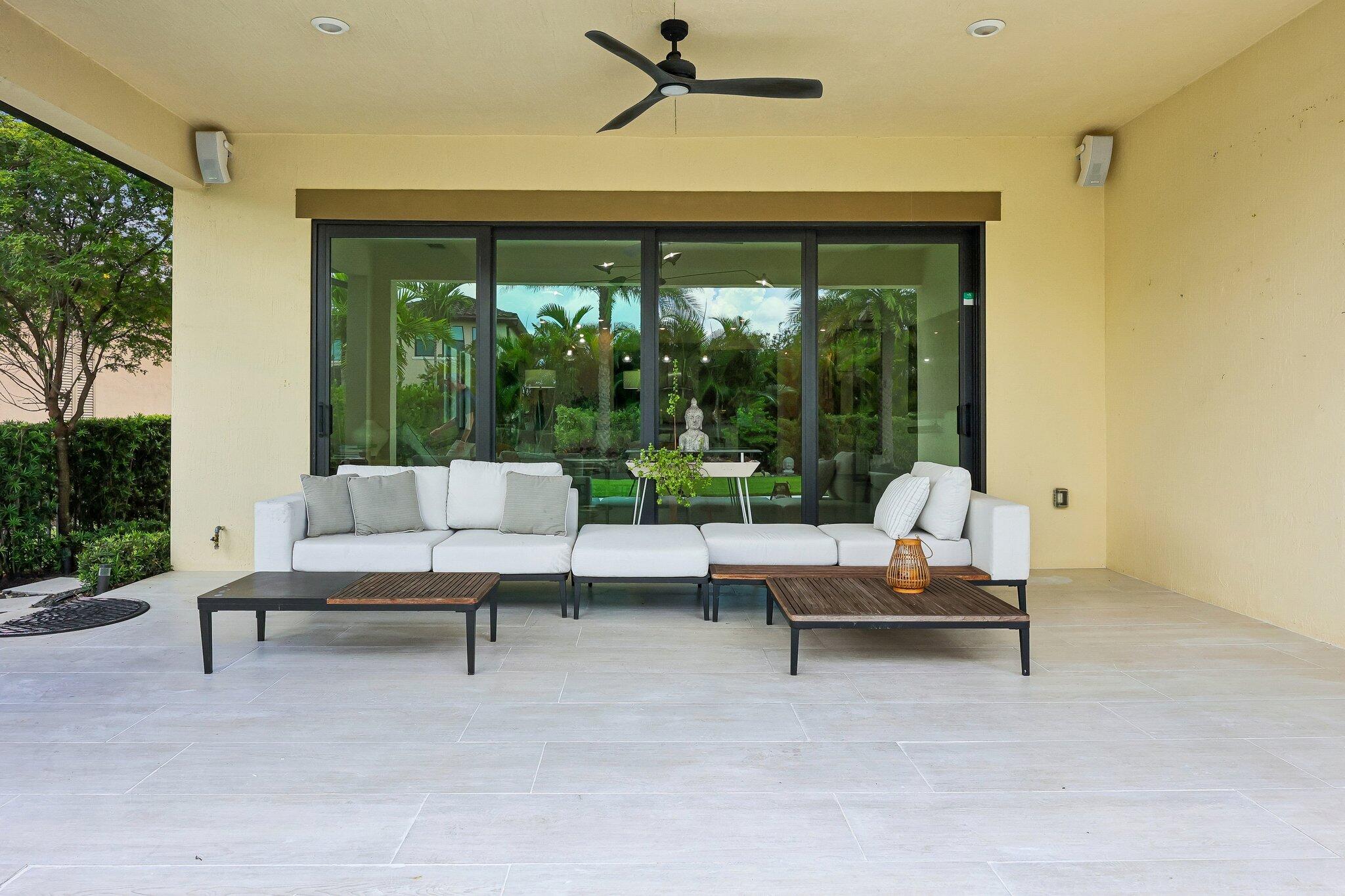 11760 E Eastlake Court, Parkland, FL, 33076, US, 4 Bedrooms Bedrooms, ,3 BathroomsBathrooms,Residential,Active,11760 E Eastlake Court,B26042090