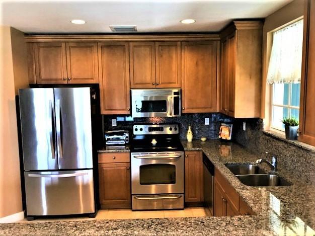 JUNO OCEAN KEY CONDO - Residential Lease