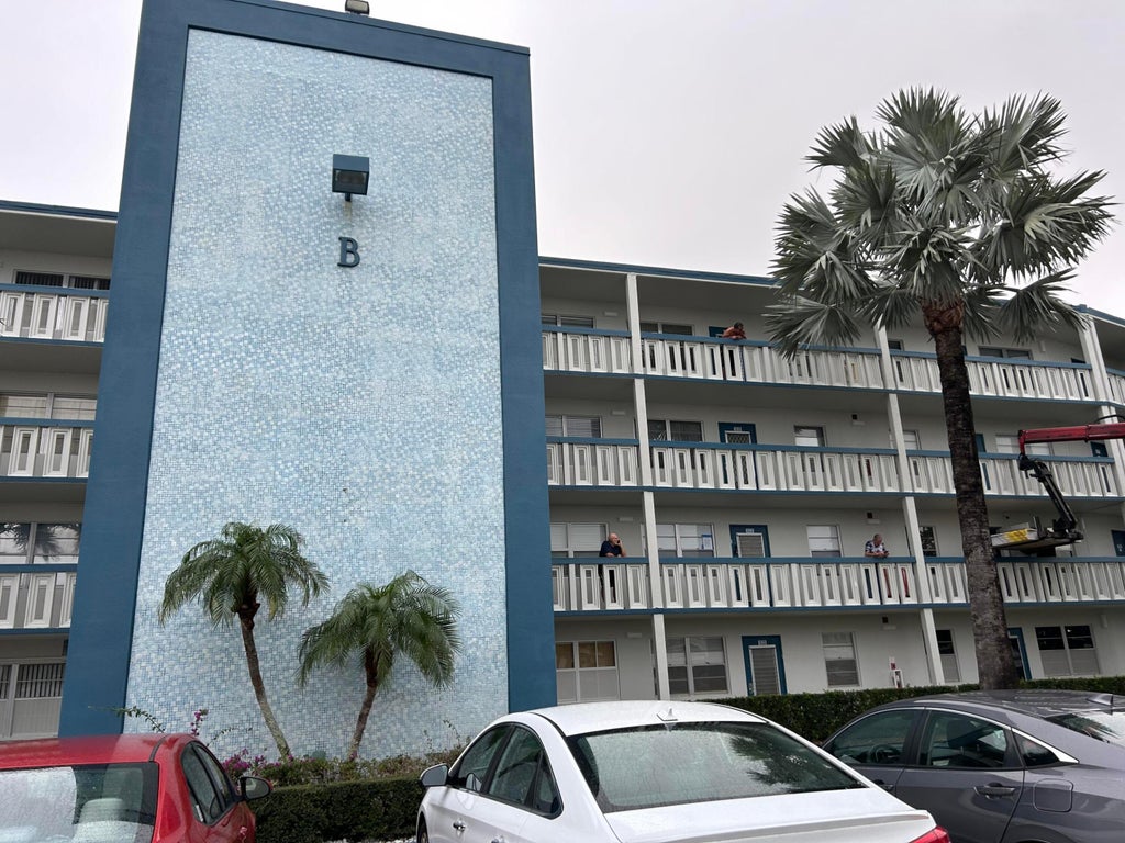 Photo of 3027 LINCOLN B #3027, Boca Raton, FL 33434 (MLS # B26077368)