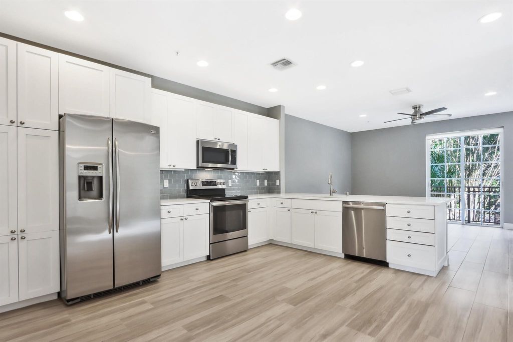 Photo of 118 Jesup Lane, Jupiter, FL 33458 (MLS # R11020570)