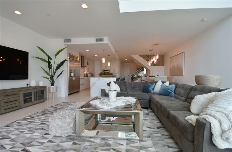 BETTER THAN NEW in LAS OLAS! Transitional Designer-Decorated Waterfront Townhome with Dockage – True 4 Bedroom PLUS Loft, 4.5 Bathrooms, 2-Car Garage, Interior Elevator, and Oversized Rooftop Terrace. East to West Flow-Thru with Volume Ceilings, Open Floor Plan, Generous Bedrooms with En-Suite Bath’s, Walk-In Closets, and Black Out Shades. Updated Kitchen with Custom Finishes, Quartz Countertops, Stainless Steel Appliances. Enjoy Private Dockage, Custom Putting Green, Impact Windows & Doors, Multiple Balconies – South Florida Living at its Finest! Walk to the Beach, Las Olas, Restaurants, Shopping, and more!
