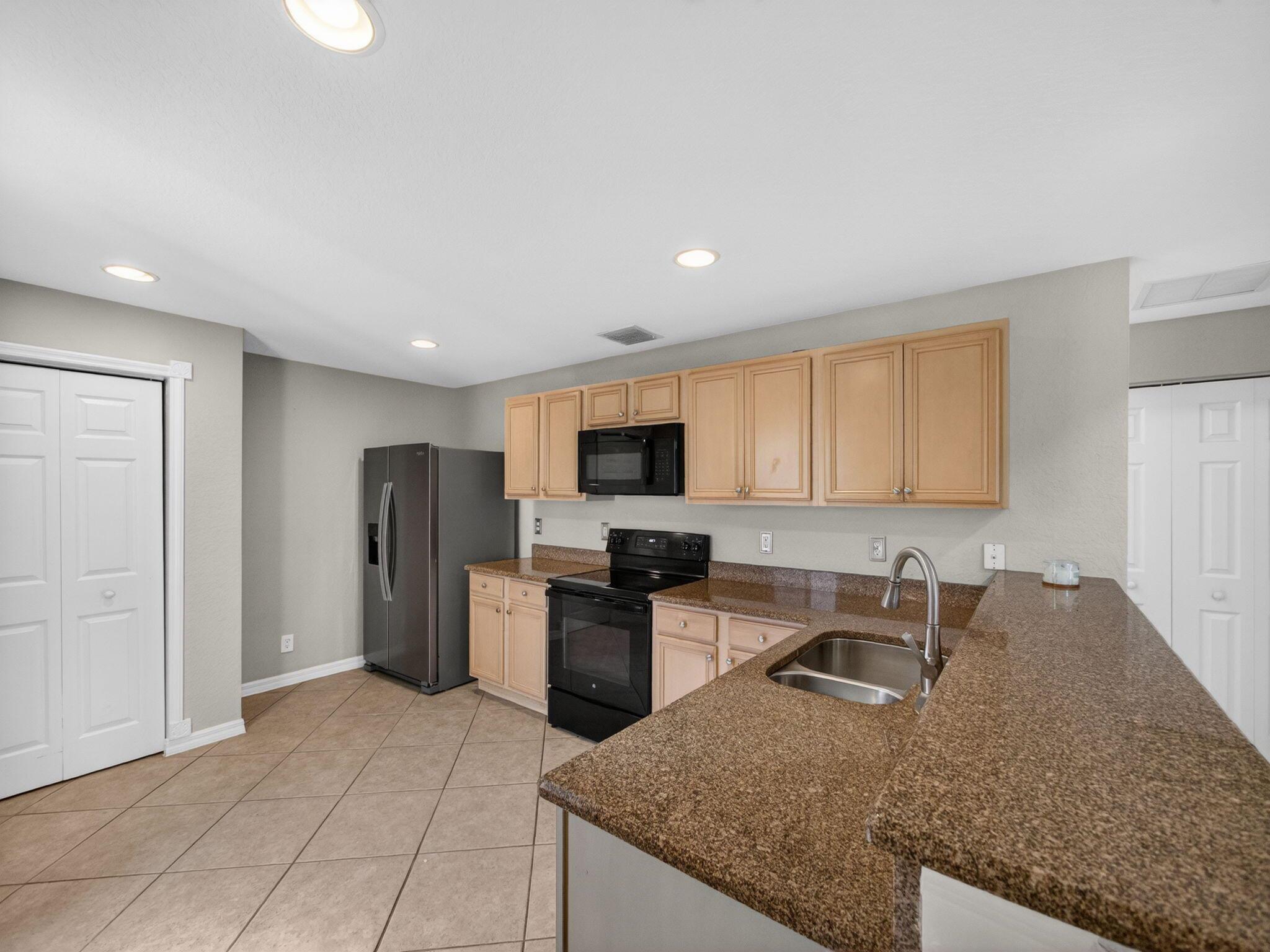 MARTINS CROSSING - Residential