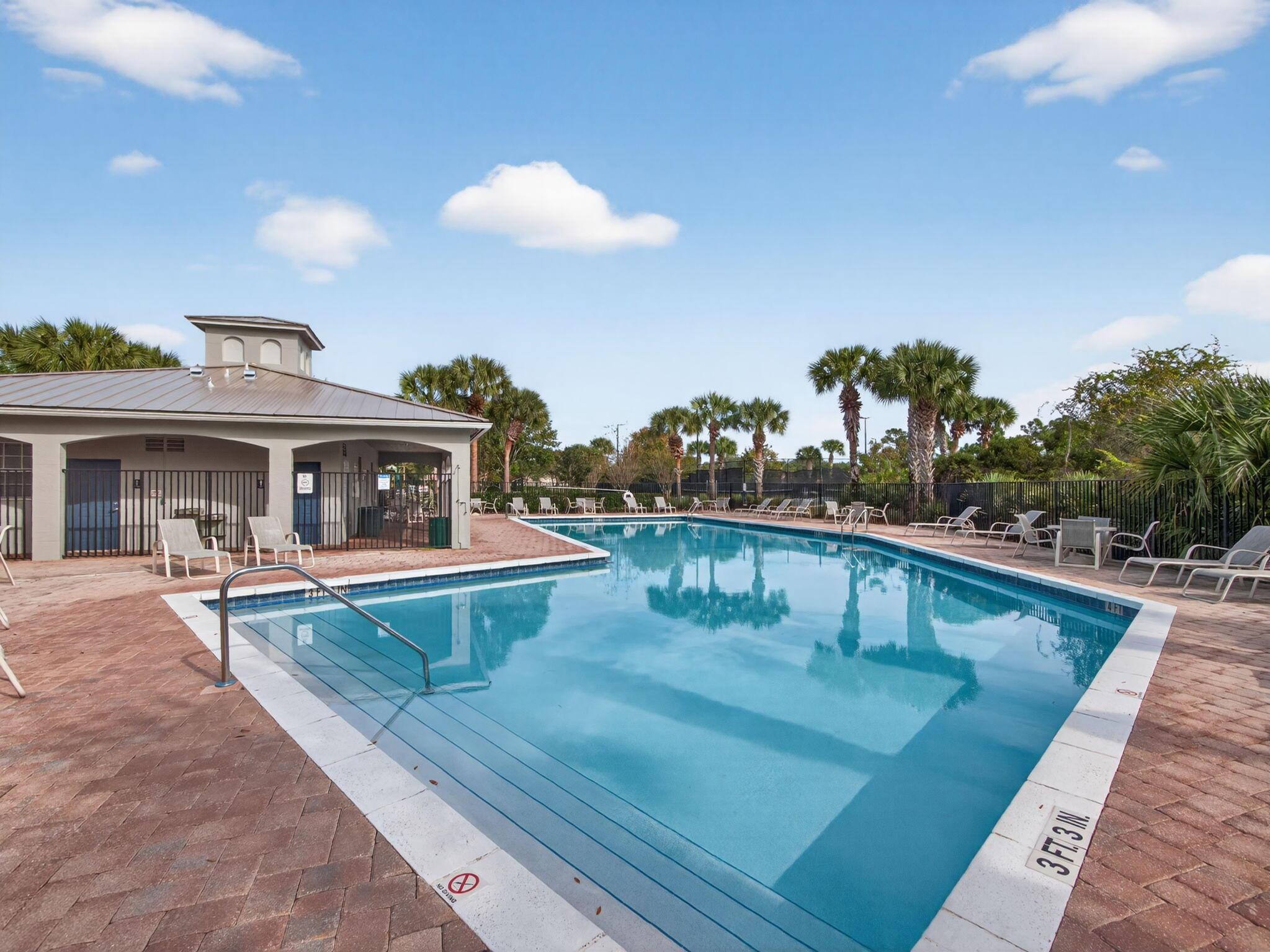 MARTINS CROSSING - Residential