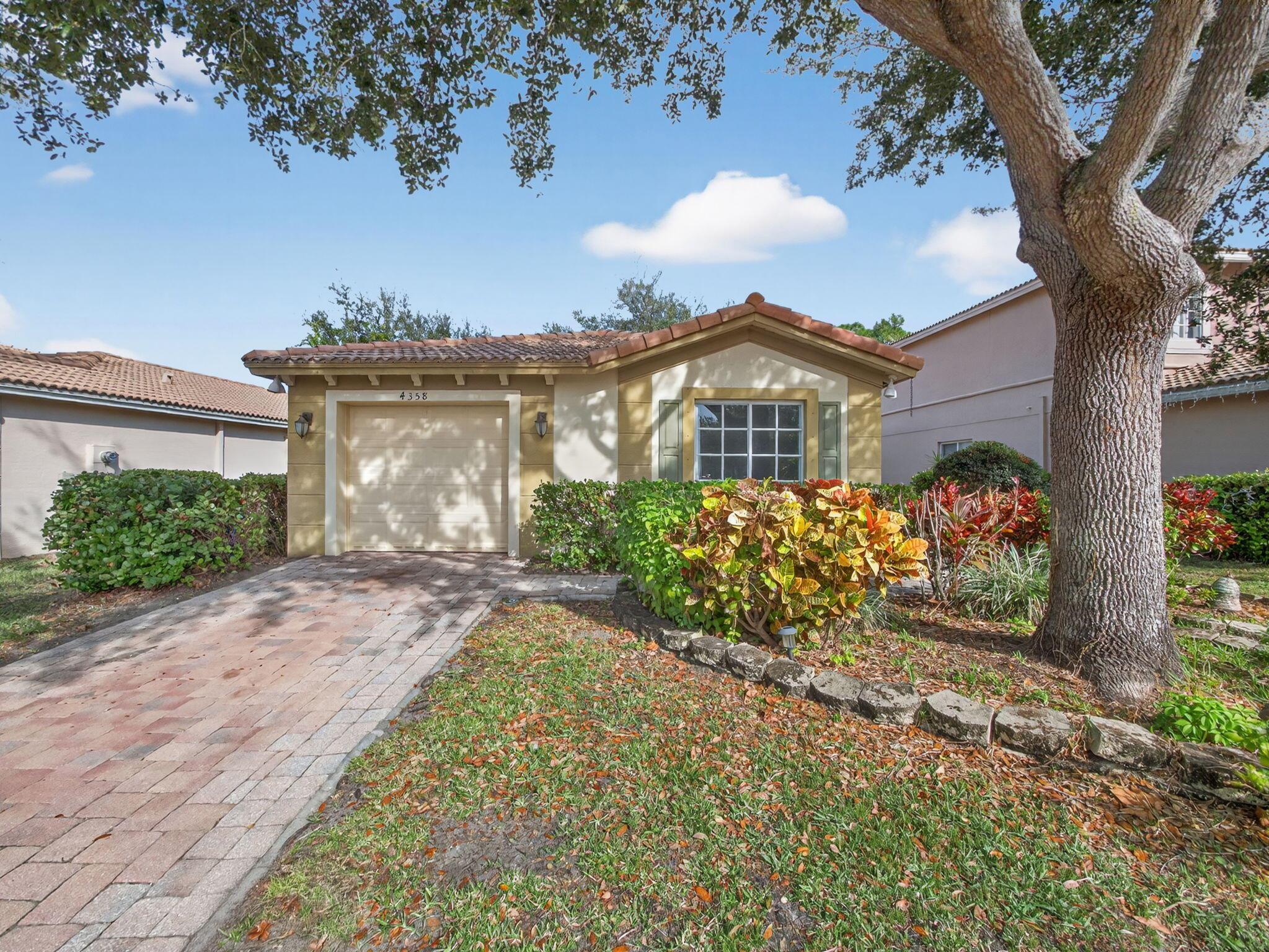 MARTINS CROSSING - Residential