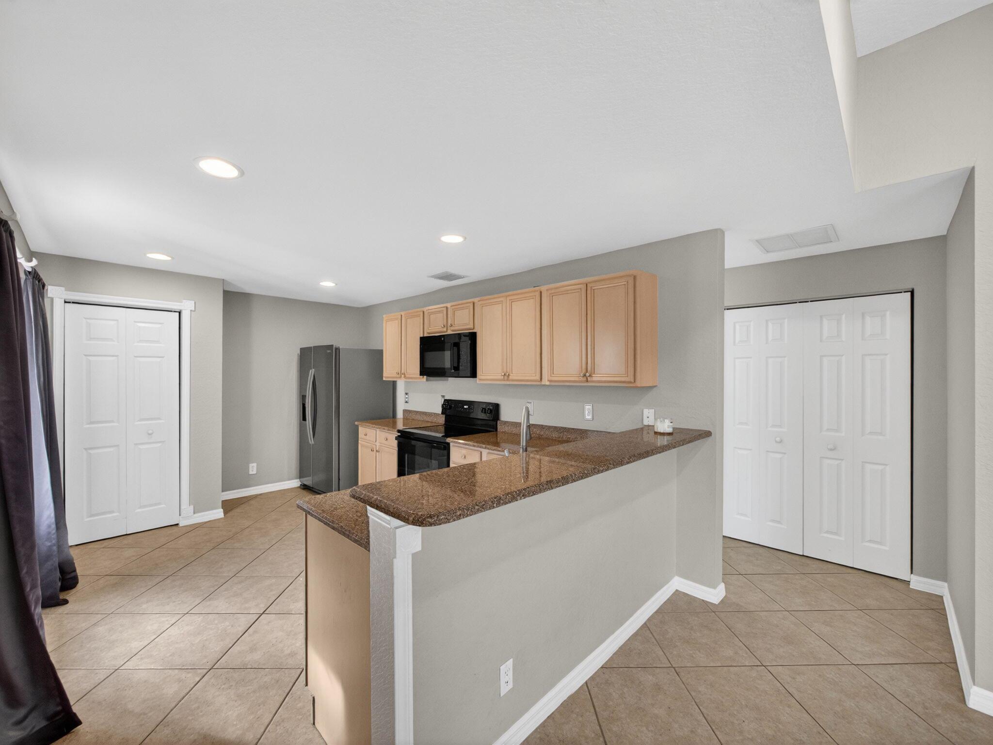 MARTINS CROSSING - Residential