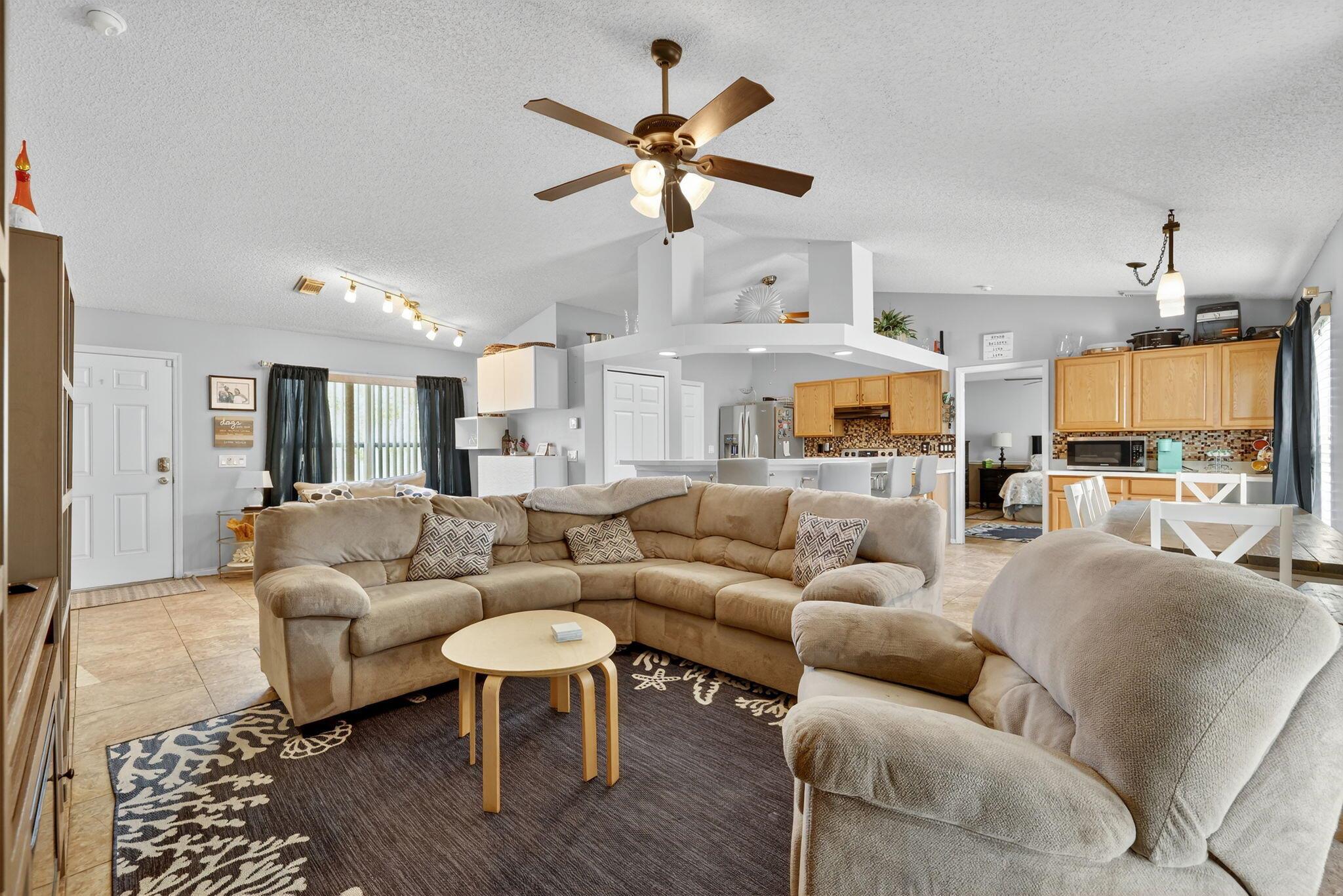 PORT ST LUCIE SECTION 25 - Residential