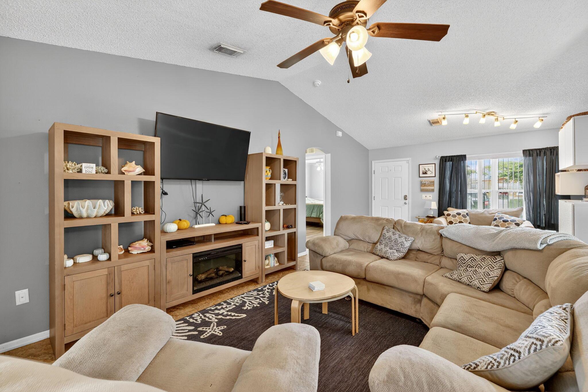 PORT ST LUCIE SECTION 25 - Residential