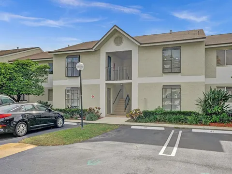 715 Gardens Drive Unit 203, Pompano Beach, FL MLS: R11071316