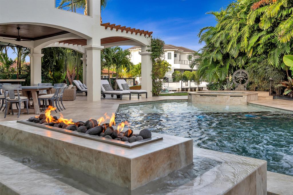 LAKE ROGERS ISLE UNIT E - Residential