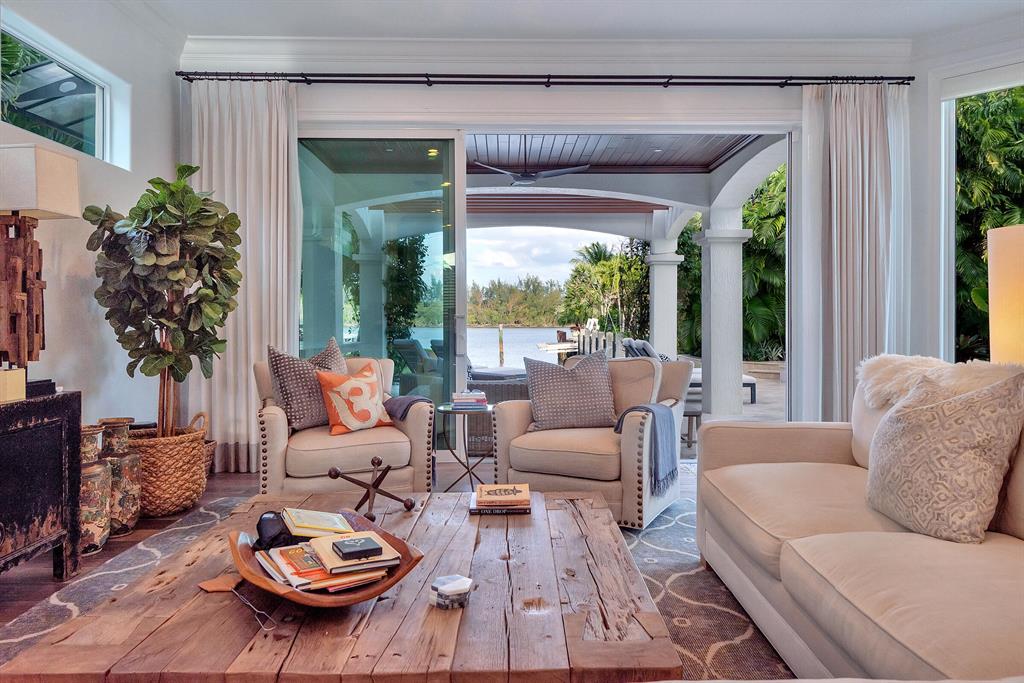 LAKE ROGERS ISLE UNIT E - Residential