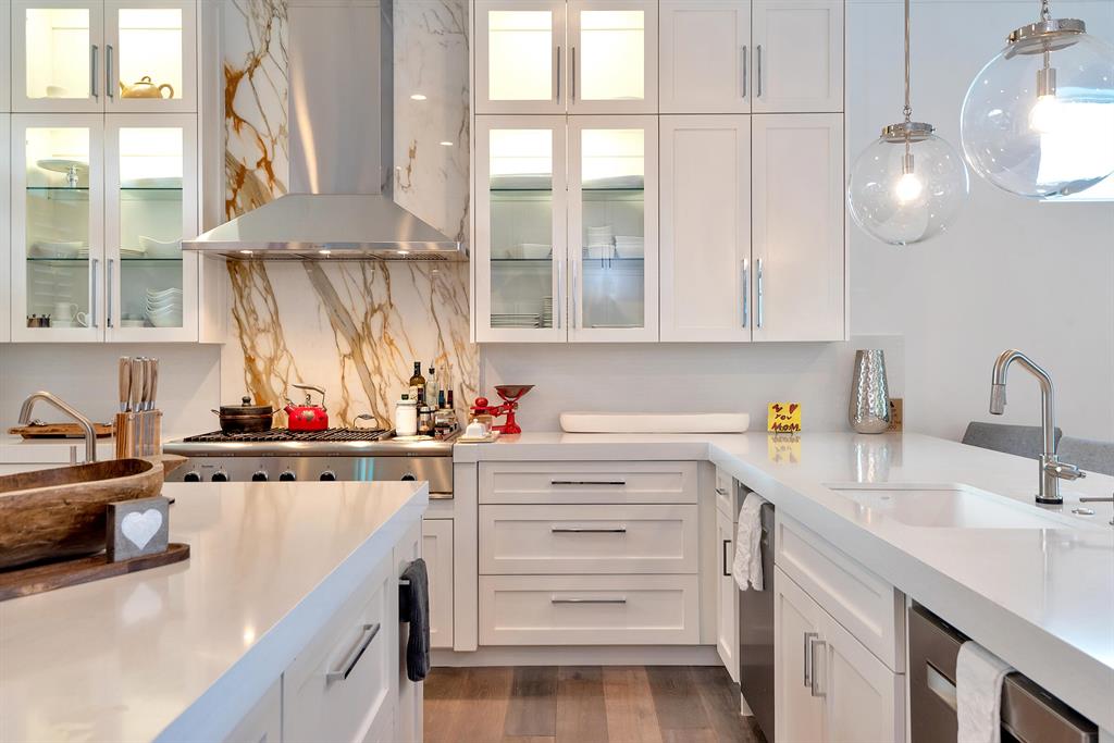 LAKE ROGERS ISLE UNIT E - Residential