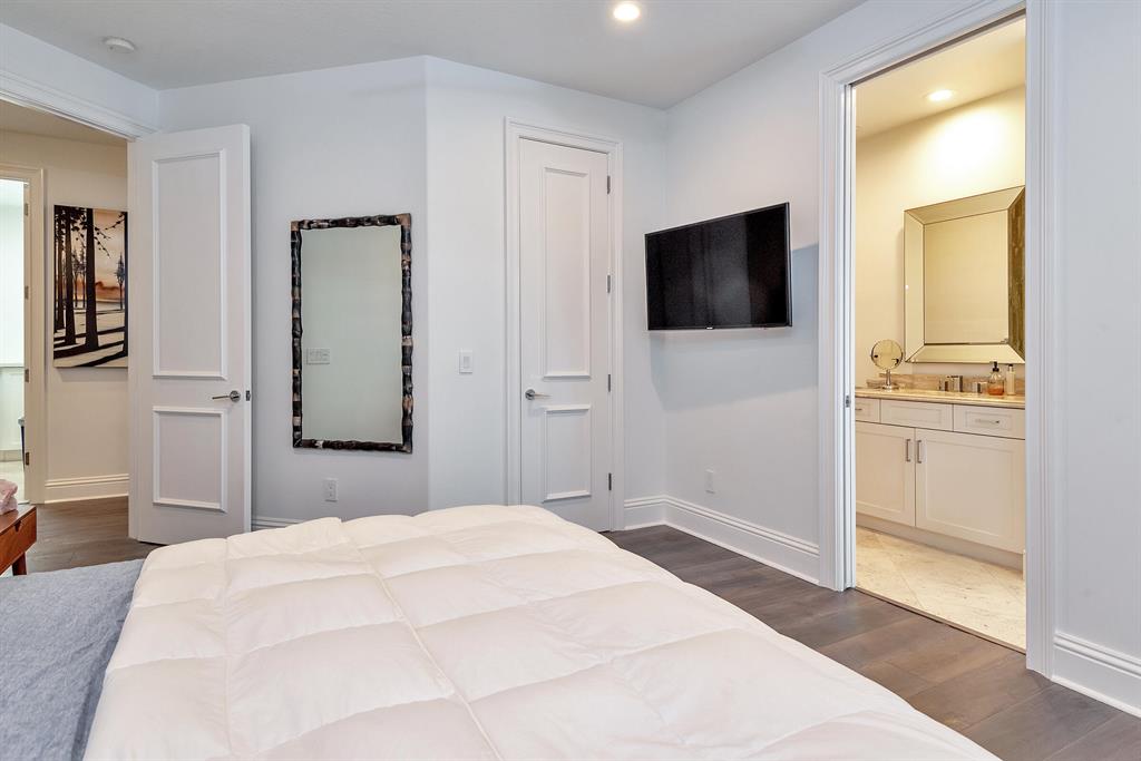 LAKE ROGERS ISLE UNIT E - Residential