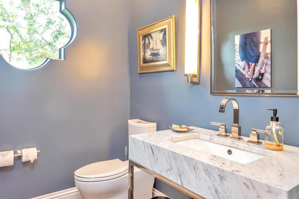 LAKE ROGERS ISLE UNIT E - Residential