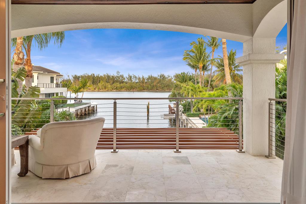 LAKE ROGERS ISLE UNIT E - Residential