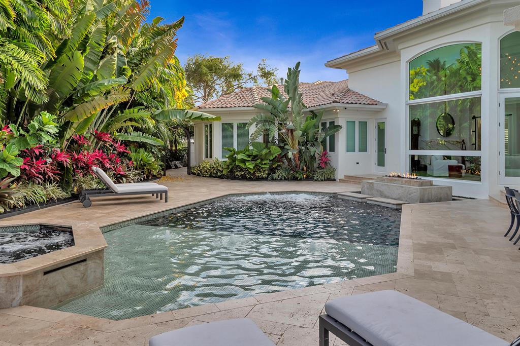 LAKE ROGERS ISLE UNIT E - Residential