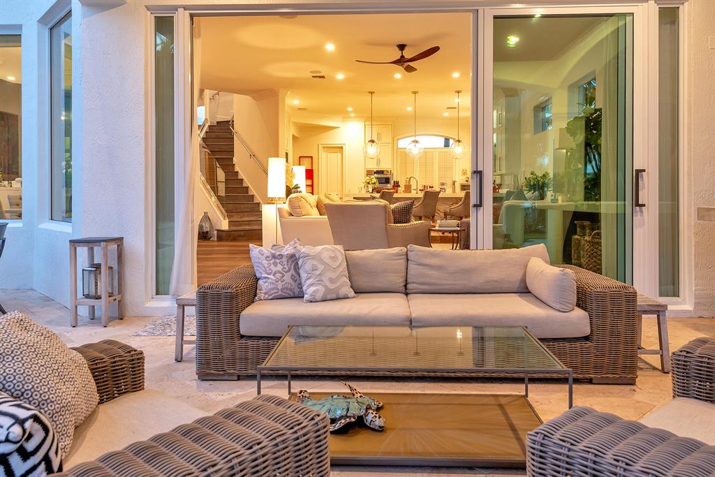 LAKE ROGERS ISLE UNIT E - Residential