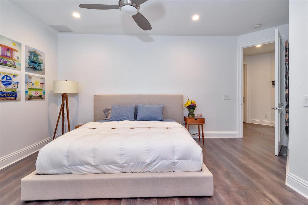 LAKE ROGERS ISLE UNIT E - Residential