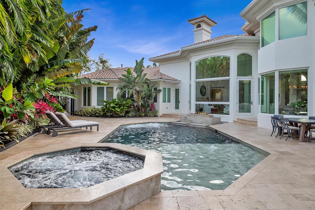 LAKE ROGERS ISLE UNIT E - Residential