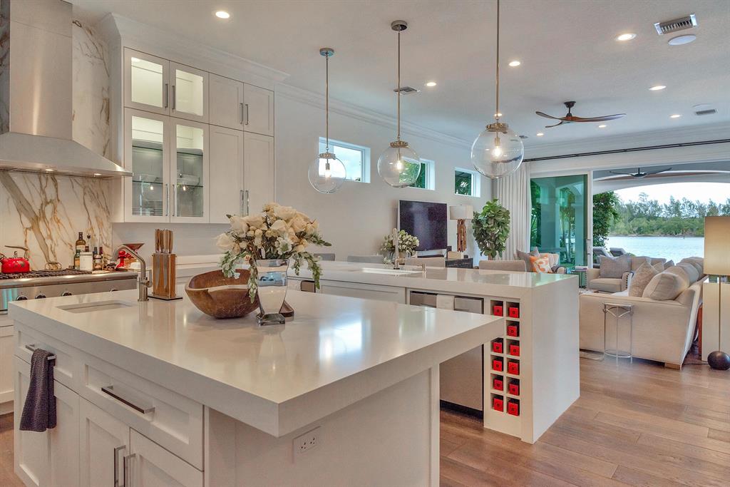 LAKE ROGERS ISLE UNIT E - Residential