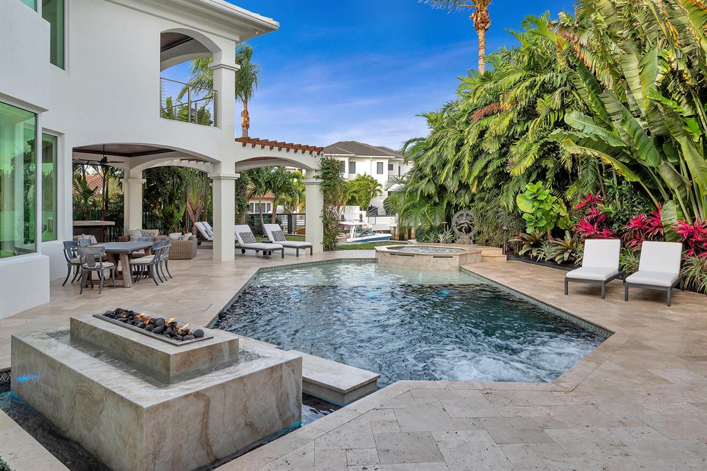 LAKE ROGERS ISLE UNIT E - Residential